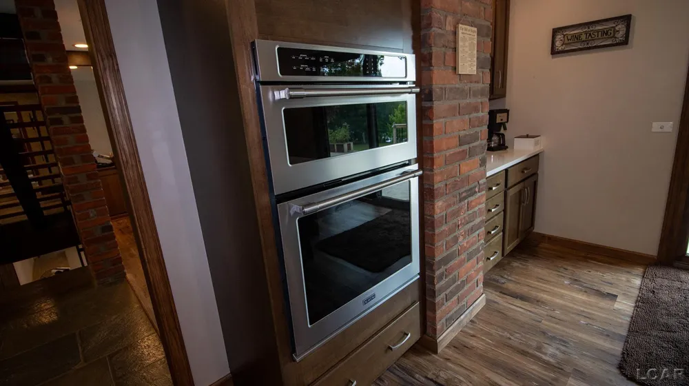 2453 Cedarwood Drive Adrian Township, MI 49221
