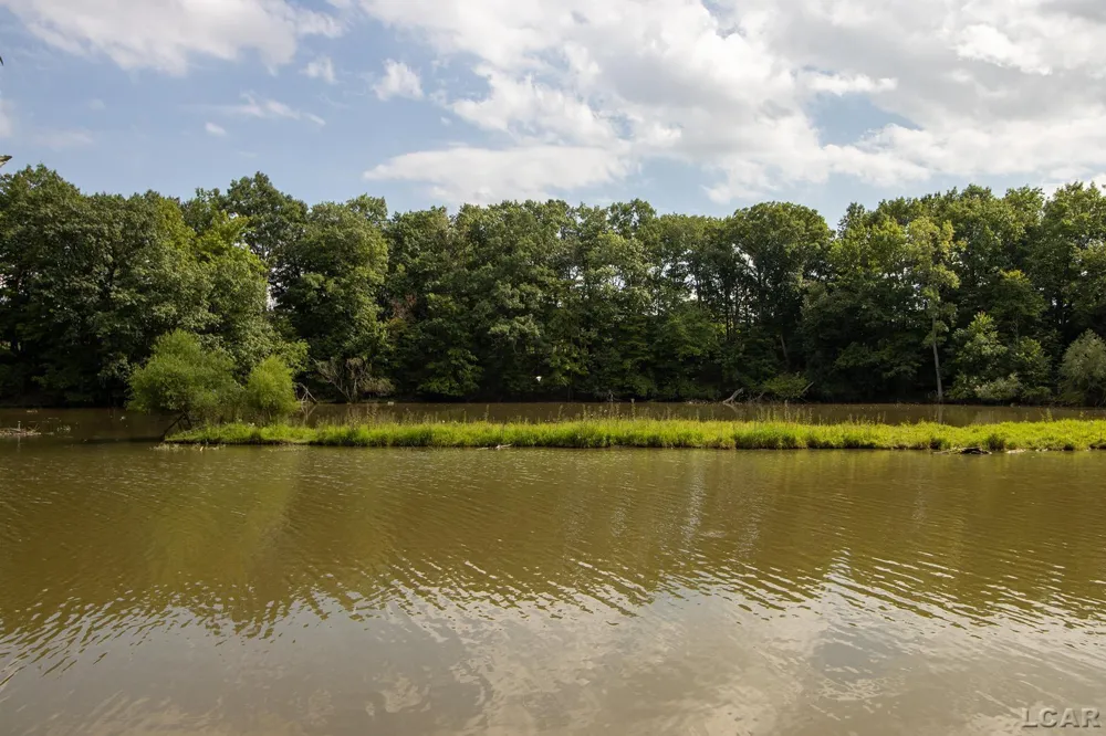 2453 Cedarwood Drive Adrian Township, MI 49221