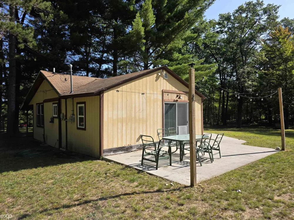 10080 Estwood Drive Unknown, MI 48656