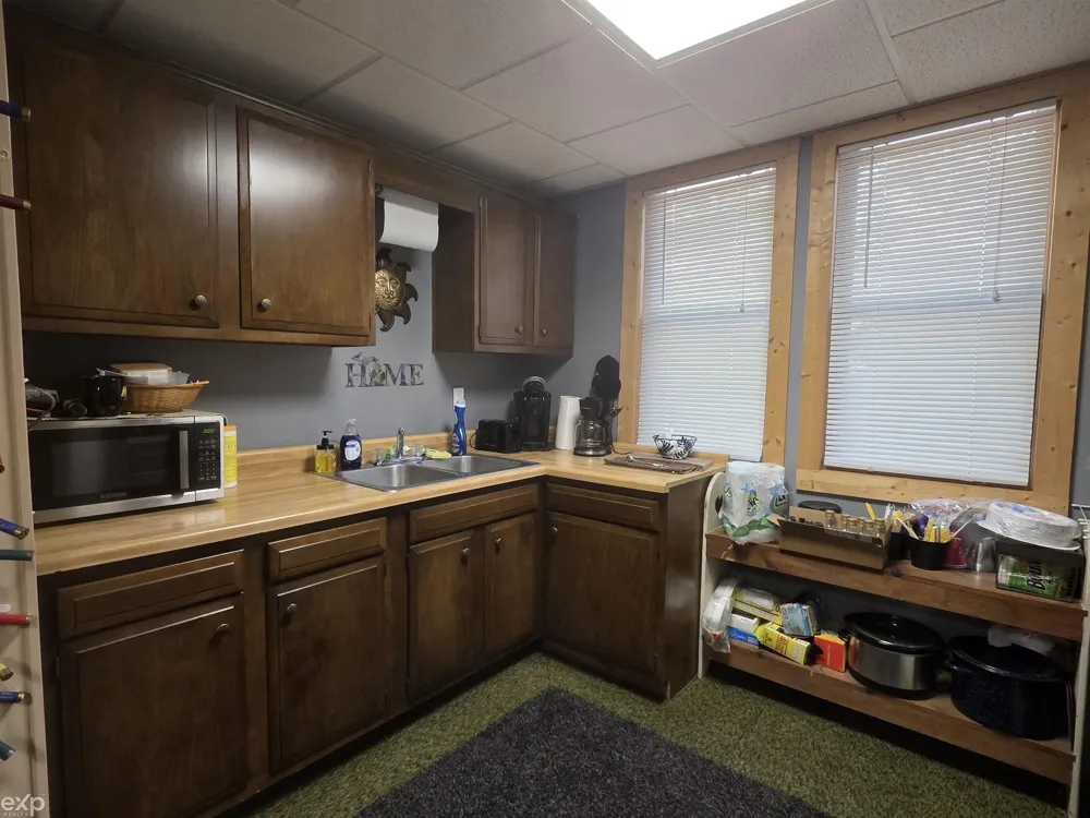 10080 Estwood Drive Unknown, MI 48656