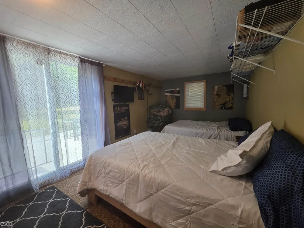 10080 Estwood Drive Unknown, MI 48656