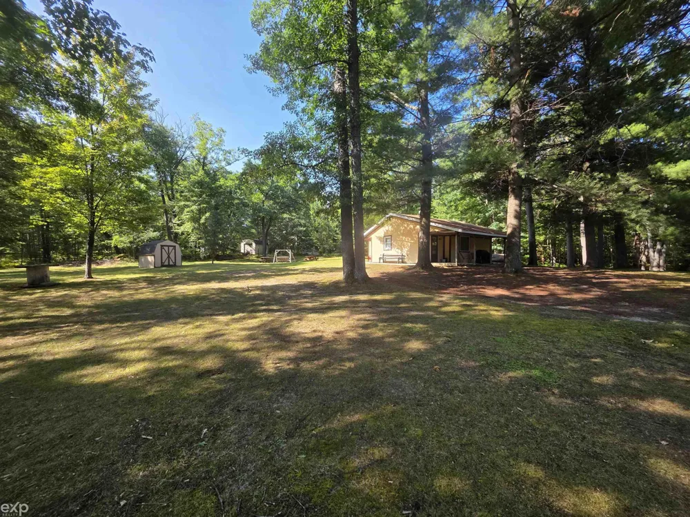 10080 Estwood Drive Unknown, MI 48656
