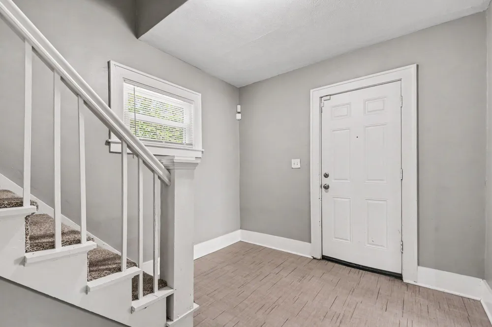 1735 Kalamazoo Avenue SE Grand Rapids City, MI 49507