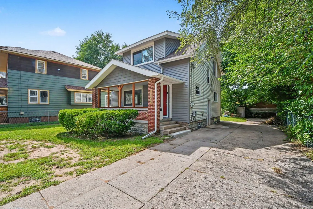 1735 Kalamazoo Avenue SE Grand Rapids City, MI 49507