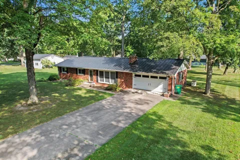 340 W Railroad Street
