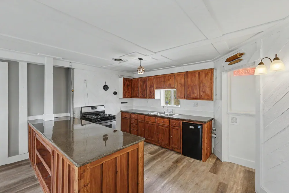 9917 Cady Road Napoleon Township, MI 49201