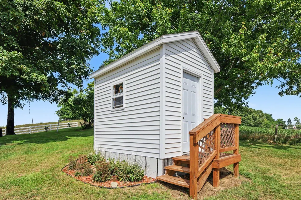 9917 Cady Road Napoleon Township, MI 49201