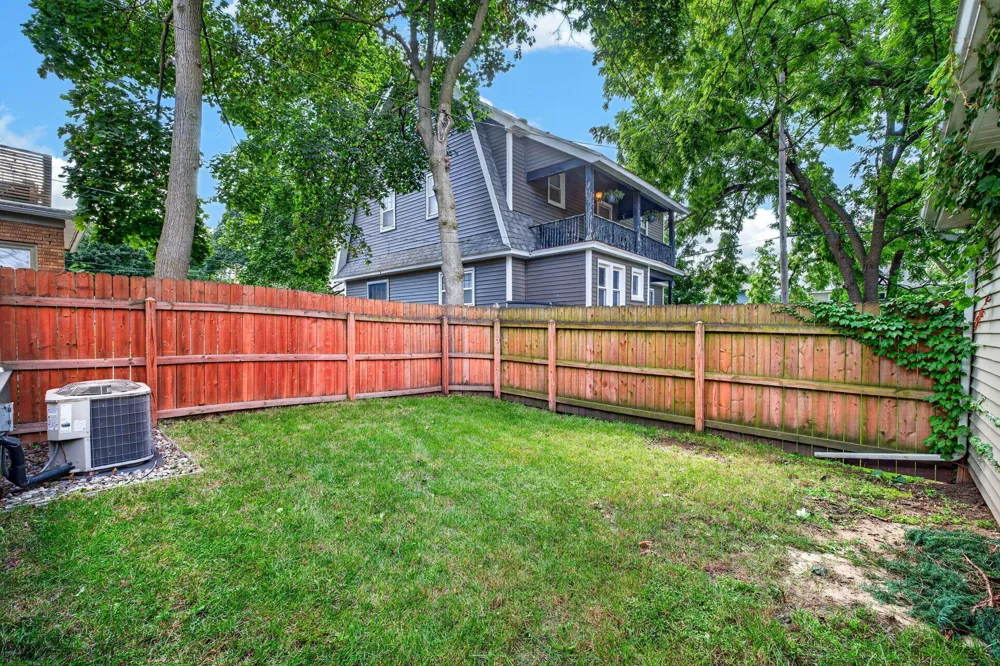 1252 Sherman Street SE Grand Rapids City, MI 49506