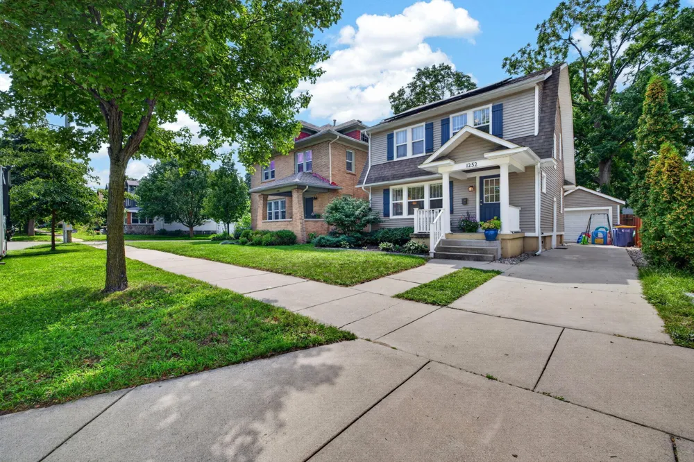 1252 Sherman Street SE Grand Rapids City, MI 49506