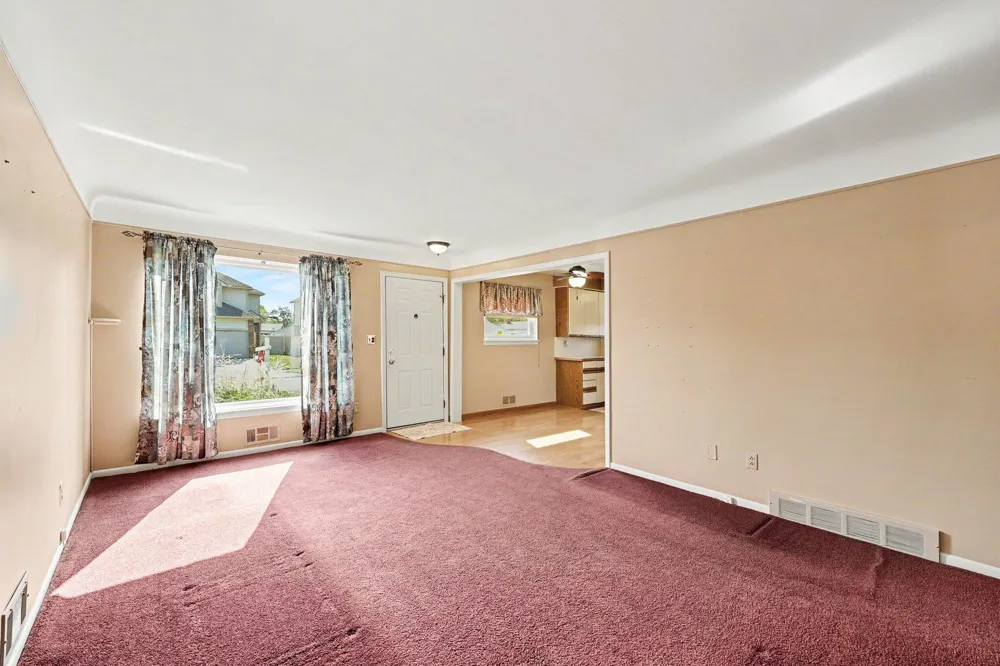 32011 Saint Margaret St Clair Shores City, MI 48082