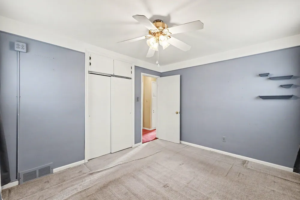 32011 Saint Margaret St Clair Shores City, MI 48082