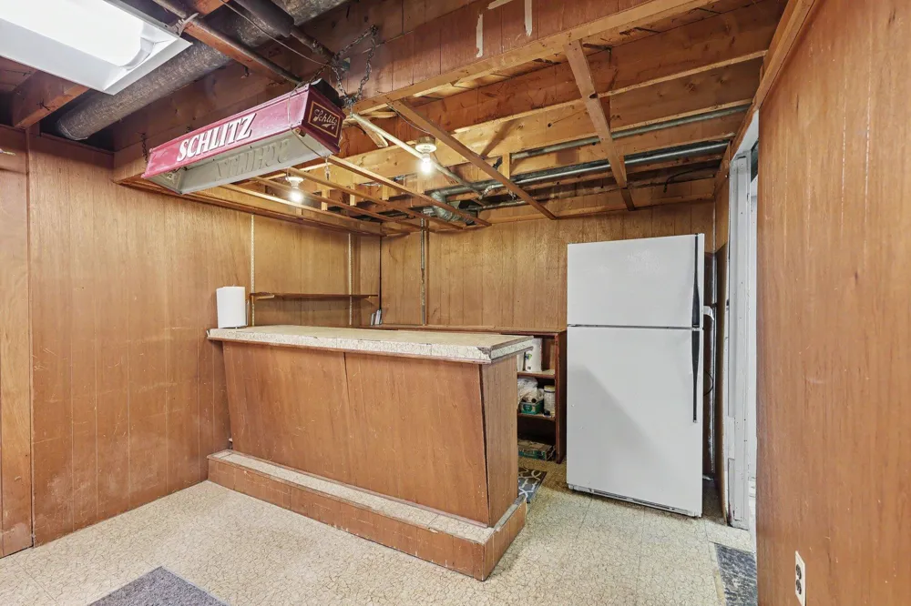32011 Saint Margaret St Clair Shores City, MI 48082