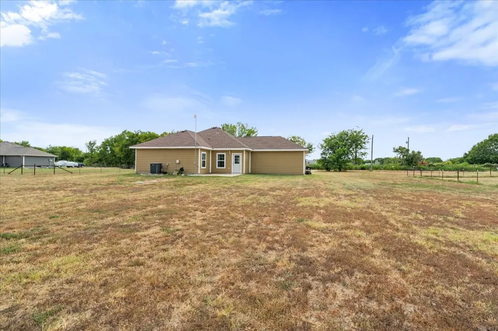 123 Pugh Lane Corsicana, TX 75109