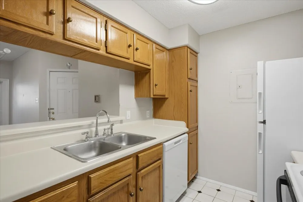 3209 Donnelly Circle #107 Fort Worth, TX 76107