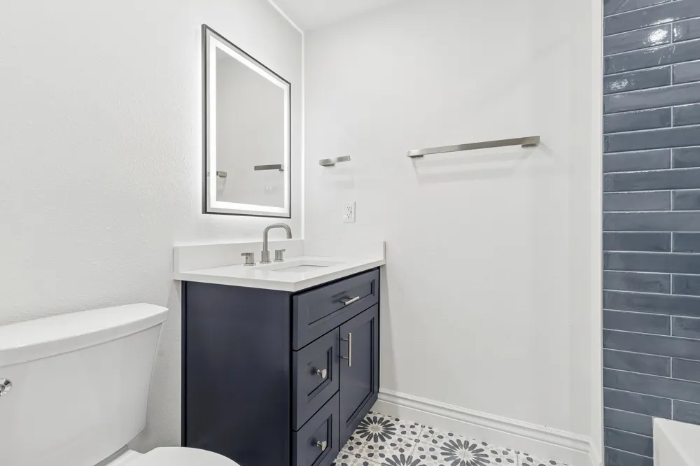 5950 Lindenshire Lane #302 Dallas, TX 75230