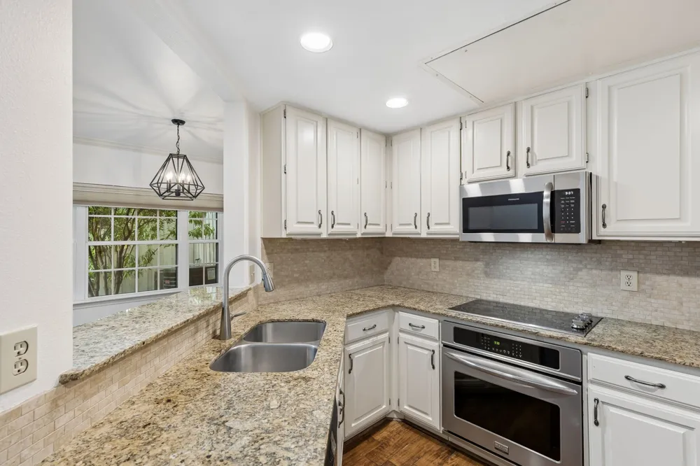 5950 Lindenshire Lane #302 Dallas, TX 75230