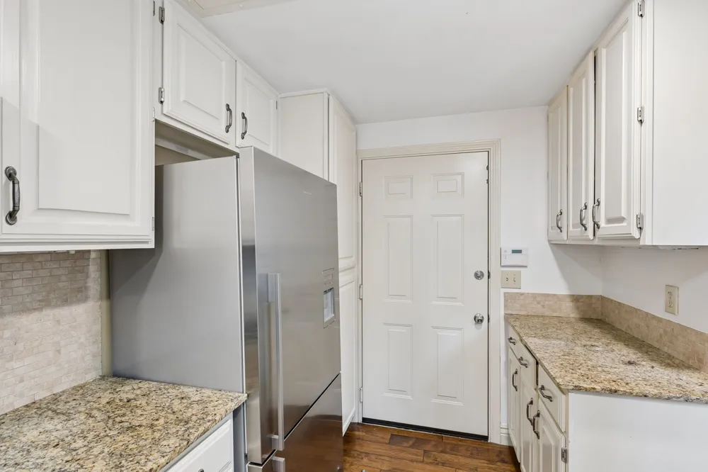 5950 Lindenshire Lane #302 Dallas, TX 75230