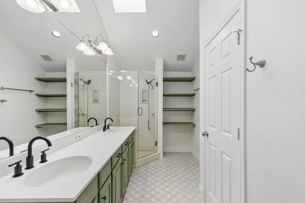 5950 Lindenshire Lane #302 Dallas, TX 75230