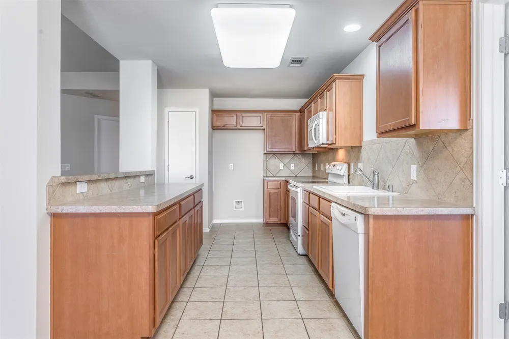 529 Quail Hollow Drive Midlothian, TX 76065