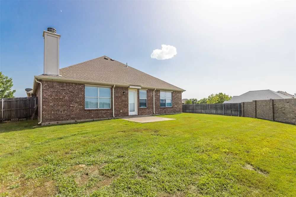 529 Quail Hollow Drive Midlothian, TX 76065