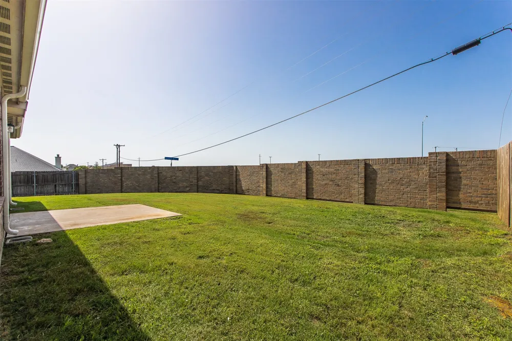 529 Quail Hollow Drive Midlothian, TX 76065