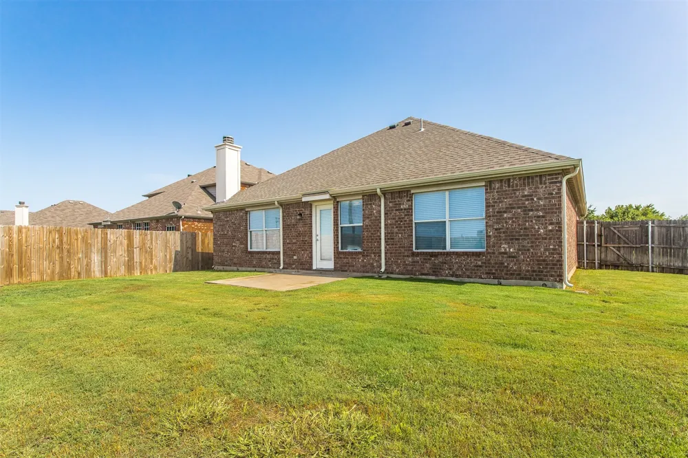 529 Quail Hollow Drive Midlothian, TX 76065