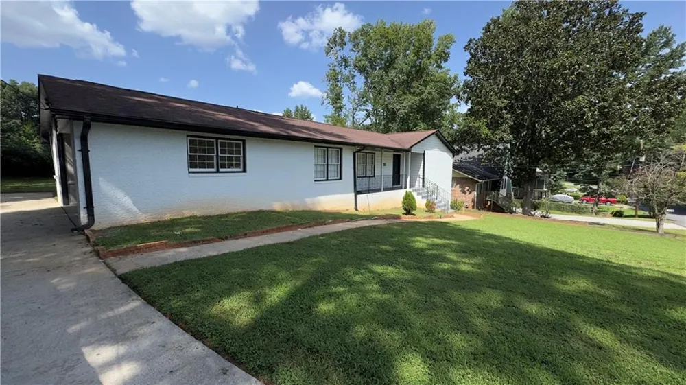 1050 Forest Heights Road Stone Mountain, GA 30083