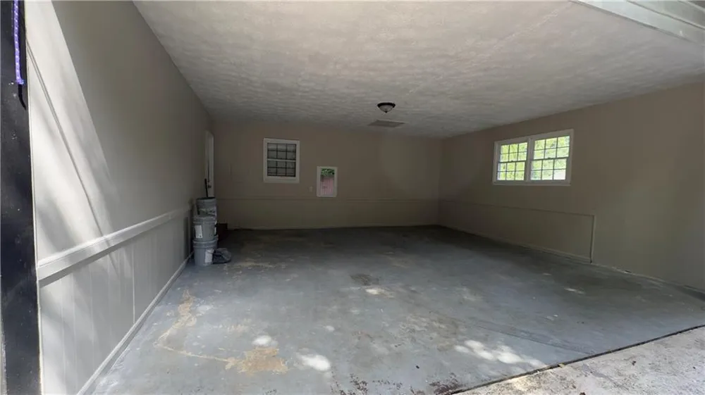 1050 Forest Heights Road Stone Mountain, GA 30083