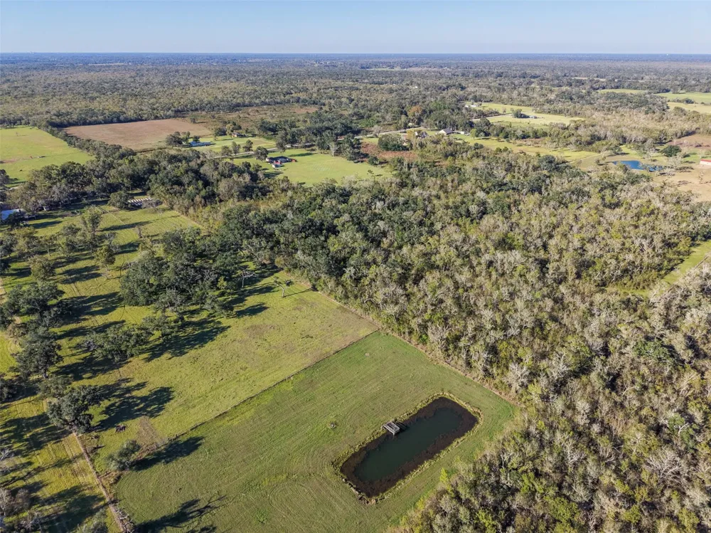 1836 County Road 318 Brazoria, TX 77422