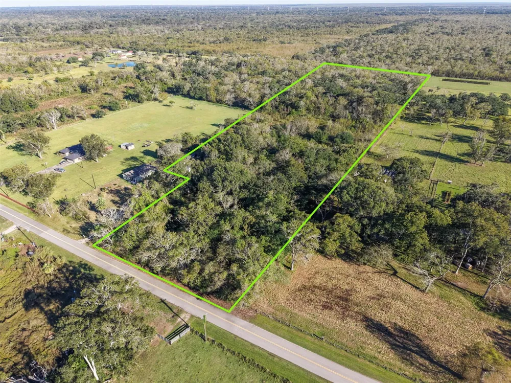 1836 County Road 318 Brazoria, TX 77422