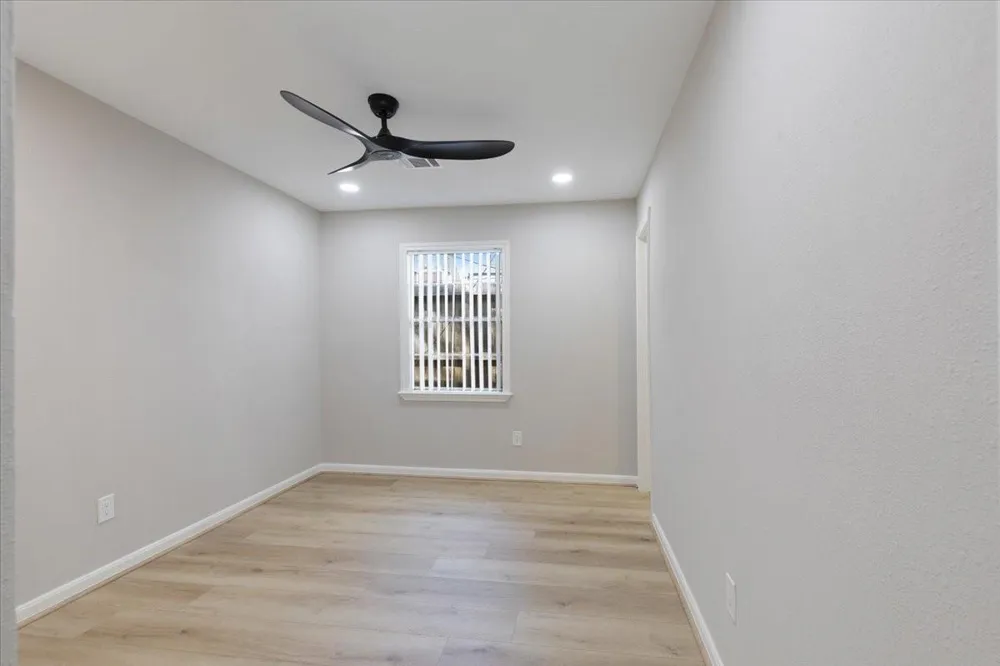 234 W 27th Street #3 Houston, TX 77008