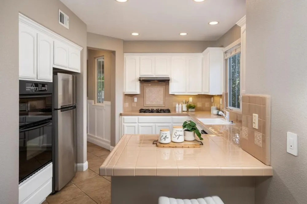 147 Naramore Lane Los Gatos, CA 95032