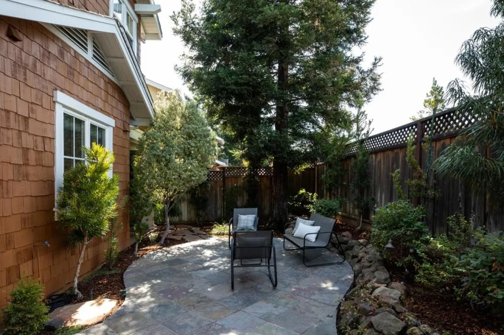 147 Naramore Lane Los Gatos, CA 95032