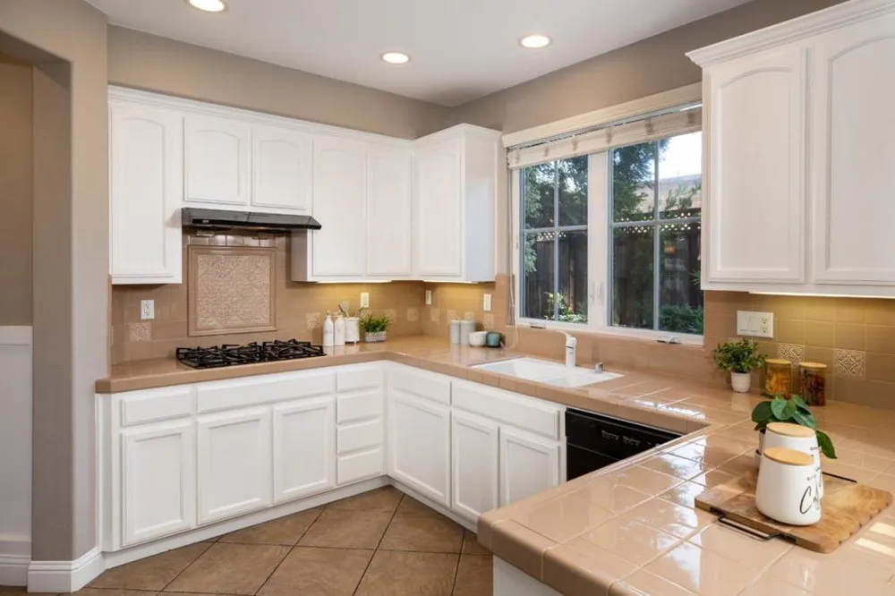 147 Naramore Lane Los Gatos, CA 95032