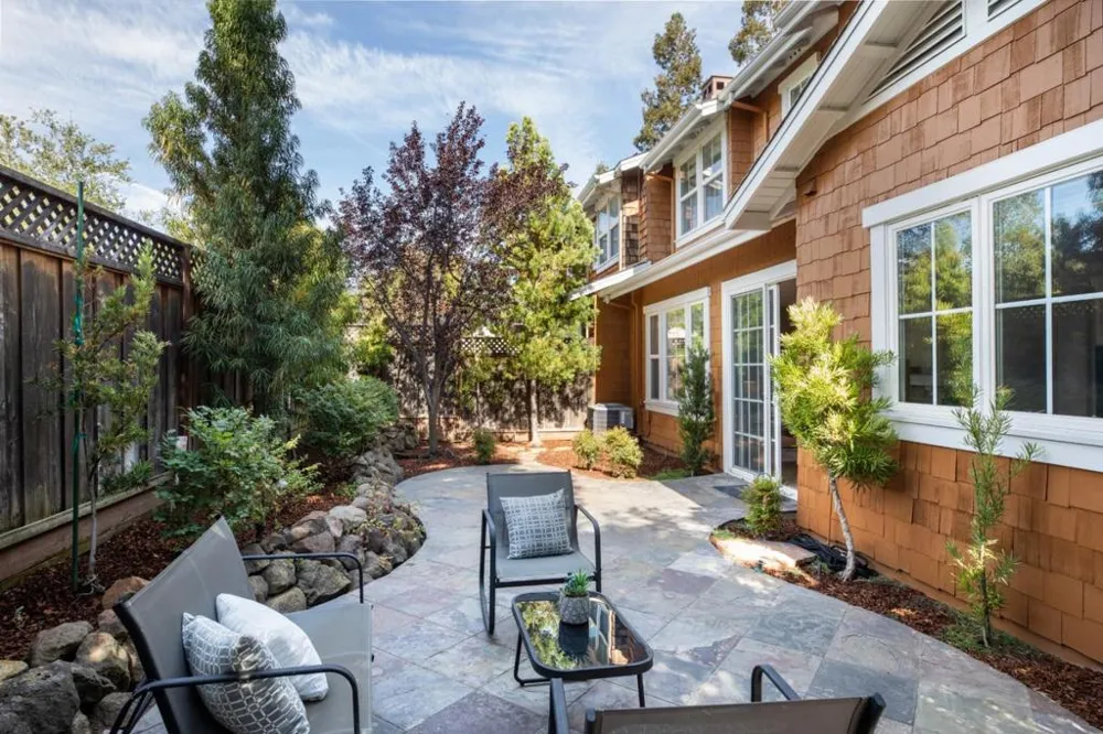 147 Naramore Lane Los Gatos, CA 95032