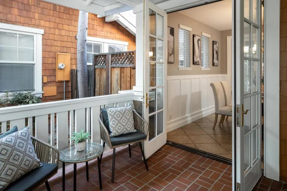 147 Naramore Lane Los Gatos, CA 95032