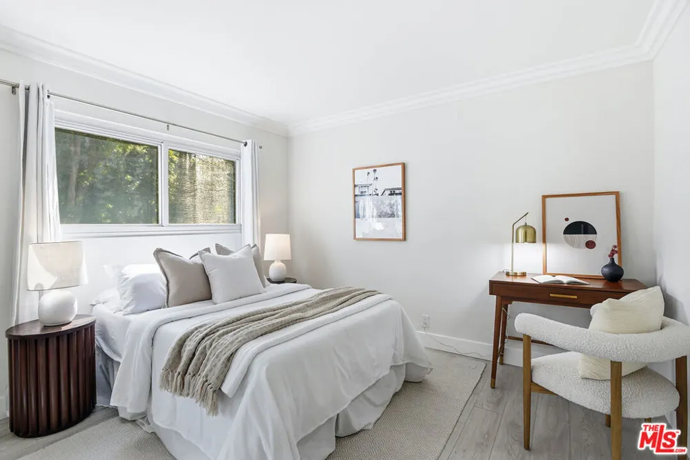 8358 Manitoba Street #8 Playa del Rey, CA 90293