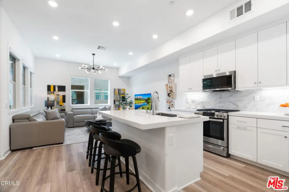 1618 Hollyleaf Terrace Montebello, CA 90640