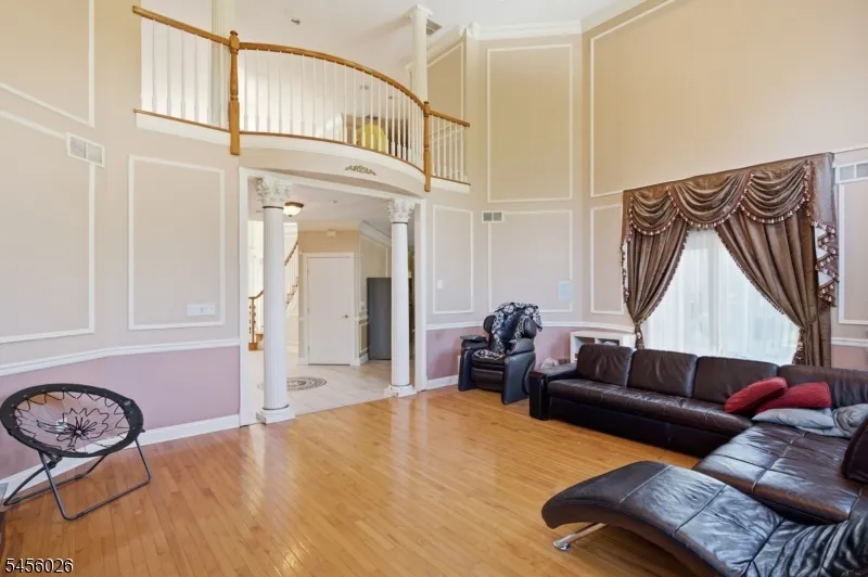 3 Topaz Ct Marlboro, NJ 07746