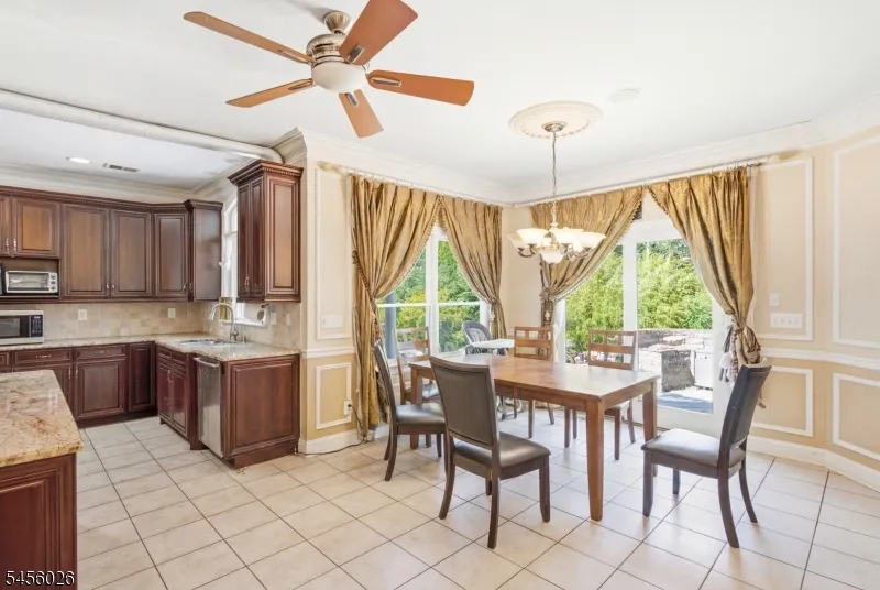 3 Topaz Ct Marlboro, NJ 07746