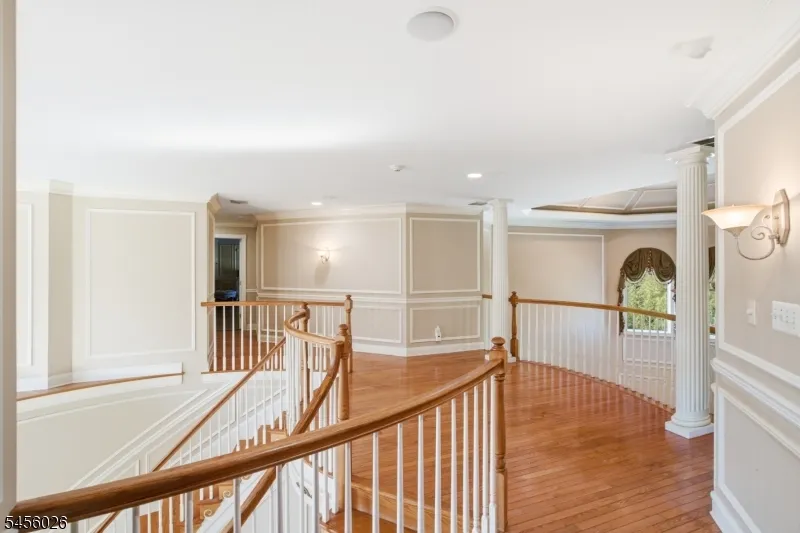3 Topaz Ct Marlboro, NJ 07746