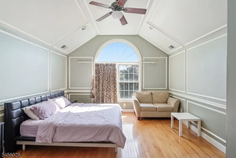 3 Topaz Ct Marlboro, NJ 07746