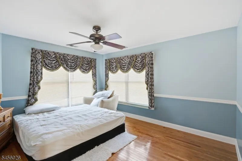 3 Topaz Ct Marlboro, NJ 07746