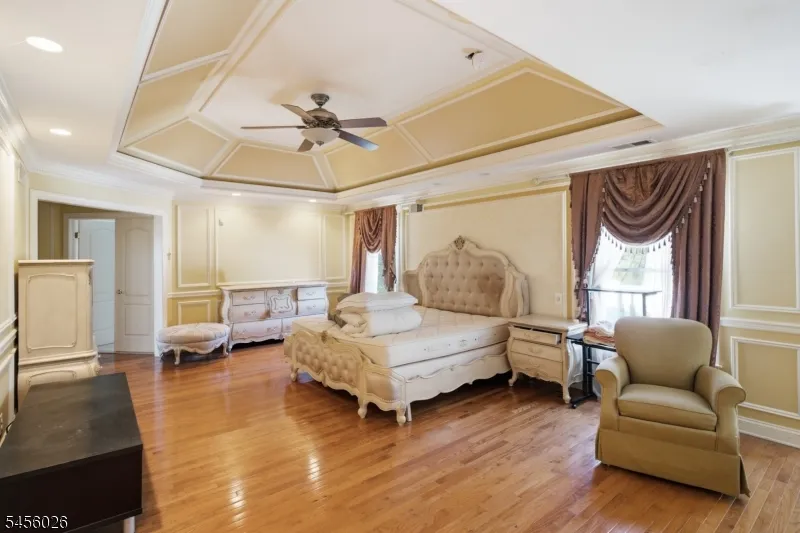3 Topaz Ct Marlboro, NJ 07746
