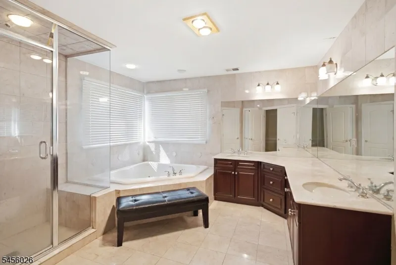 3 Topaz Ct Marlboro, NJ 07746