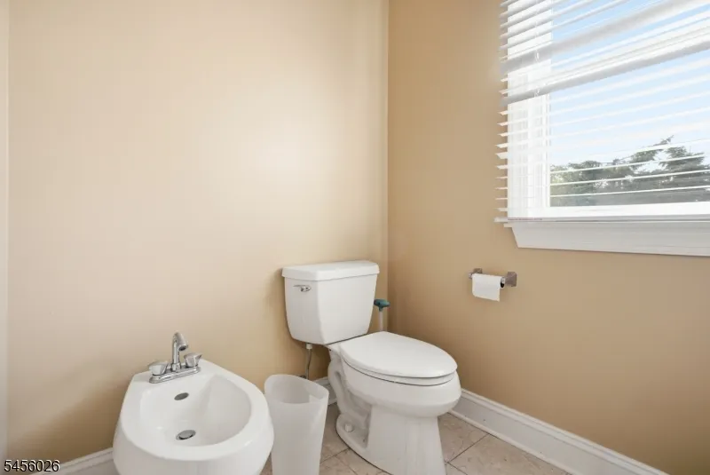 3 Topaz Ct Marlboro, NJ 07746
