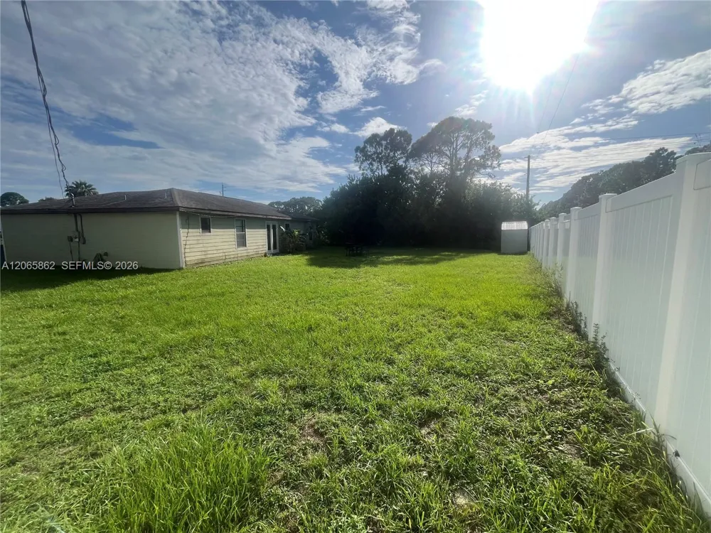 1185 NW Albion Palm Bay, FL 32907