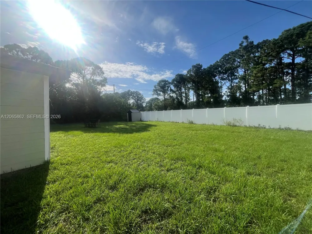 1185 NW Albion Palm Bay, FL 32907