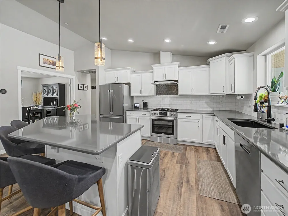 27011 173rd Street E Buckley, WA 98321