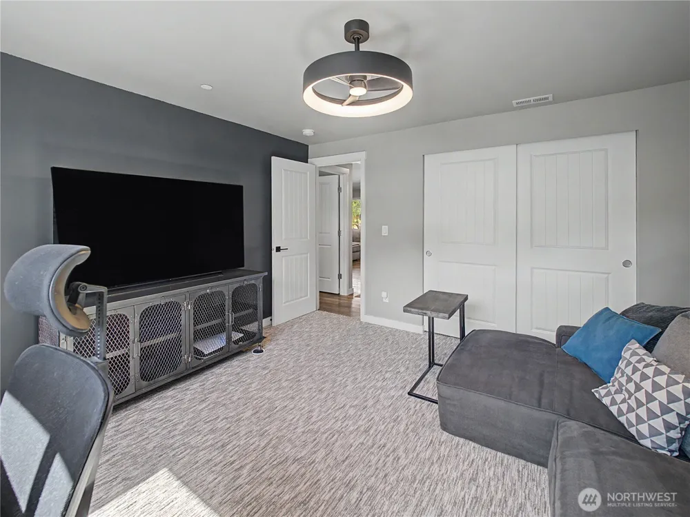 27011 173rd Street E Buckley, WA 98321